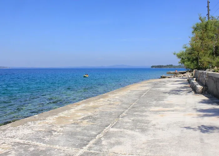Appartamento With Parking Space Zman, Dugi Otok - 24325